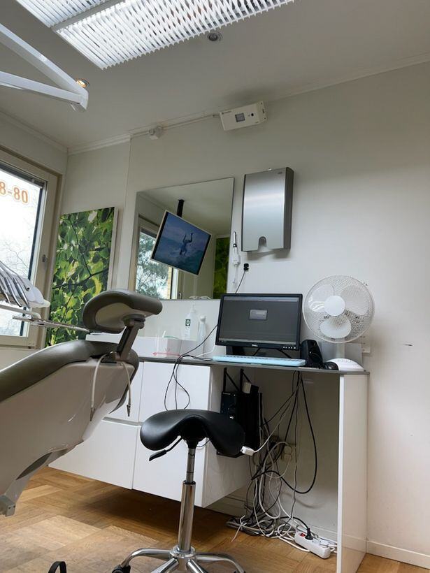 Dentist Office with UV222 Standard Lamp